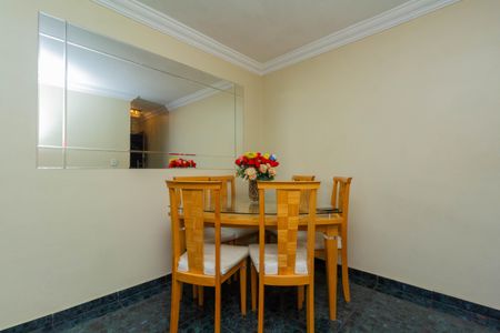 Apartamento à venda com 58m², 2 quartos e 1 vagaSala