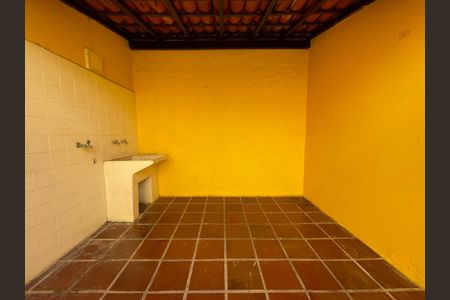 Casa à venda com 80m², 2 quartos e 1 vagaÁrea de Serviço