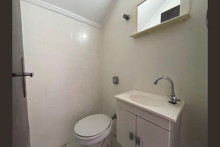 Casa à venda com 80m², 2 quartos e 1 vagaLavabo