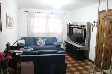 Casa à venda com 140m², 3 quartos e 2 vagasSala