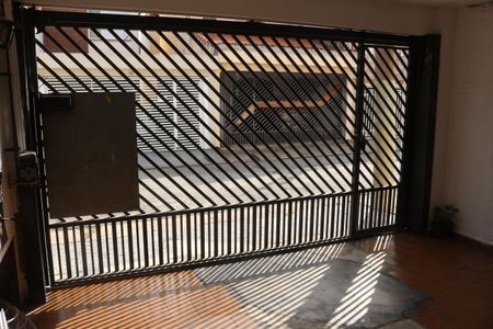 Casa à venda com 140m², 3 quartos e 2 vagasGaragem