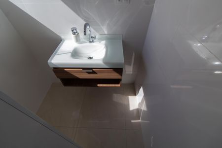 Casa à venda com 212m², 4 quartos e 2 vagasLavabo