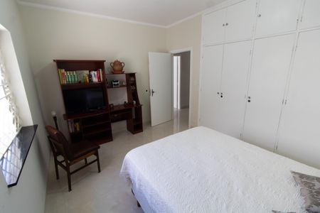 Casa à venda com 212m², 4 quartos e 2 vagasQuarto 3