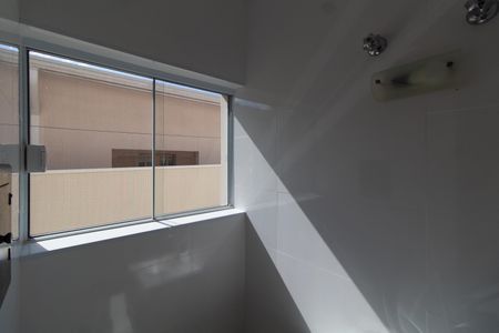 Casa à venda com 212m², 4 quartos e 2 vagasLavabo