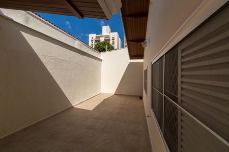 Casa à venda com 212m², 4 quartos e 2 vagasÁrea Externa