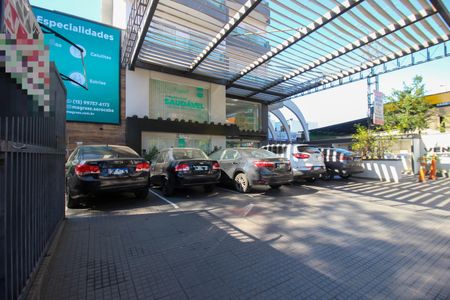 Apartamento para alugar com 60m², 2 quartos e 1 vaga Apartamento para alugar com 60m², 2 quartos e 1 vagaFachada