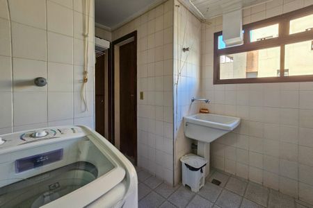 Apartamento para alugar com 120m², 3 quartos e 2 vagasÁrea de serviço