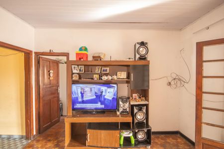 Casa à venda com 384m², 4 quartos e 1 vagaSala