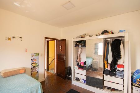 Casa à venda com 384m², 4 quartos e 1 vagaQuarto 1