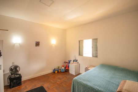 Casa à venda com 384m², 4 quartos e 1 vagaQuarto 1