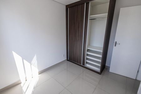 Apartamento para alugar com 74m², 2 quartos e 2 vagasQuarto 