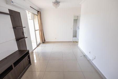 Apartamento para alugar com 74m², 2 quartos e 2 vagasSala
