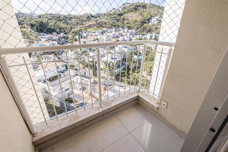 Apartamento para alugar com 74m², 2 quartos e 2 vagasVaranda da Sala