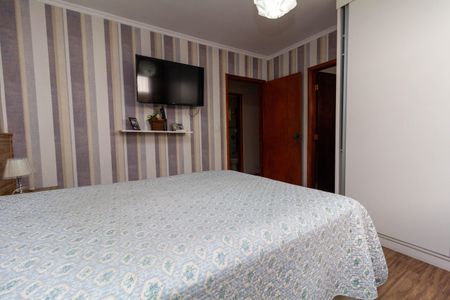 Casa para alugar com 250m², 4 quartos e 4 vagas Casa para alugar com 250m², 4 quartos e 4 vagasSuíte 1