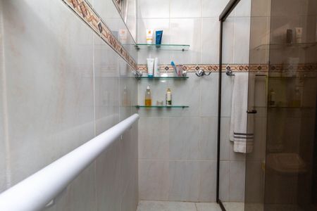 Casa para alugar com 250m², 4 quartos e 4 vagas Casa para alugar com 250m², 4 quartos e 4 vagasBanheiro da Suíte 1