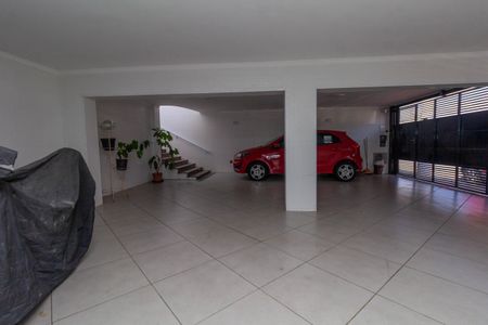 Casa para alugar com 250m², 4 quartos e 4 vagas Casa para alugar com 250m², 4 quartos e 4 vagasGaragem