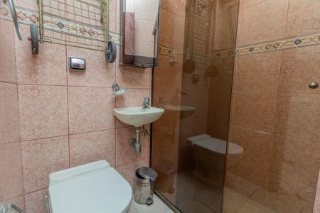 Casa para alugar com 250m², 4 quartos e 4 vagas Casa para alugar com 250m², 4 quartos e 4 vagasBanheiro Social 2