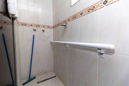 Casa para alugar com 250m², 4 quartos e 4 vagas Casa para alugar com 250m², 4 quartos e 4 vagasBanheiro da Suíte 1