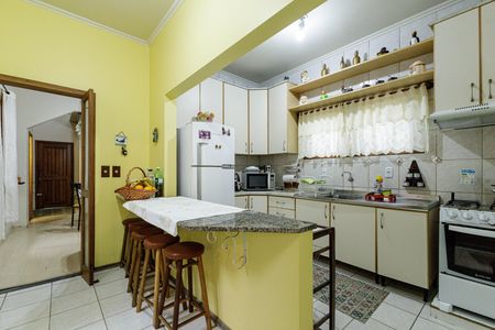 Casa para alugar com 200m², 4 quartos e 2 vagasCozinha