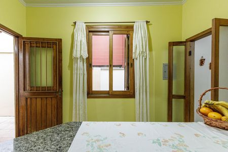 Casa para alugar com 200m², 4 quartos e 2 vagasCozinha