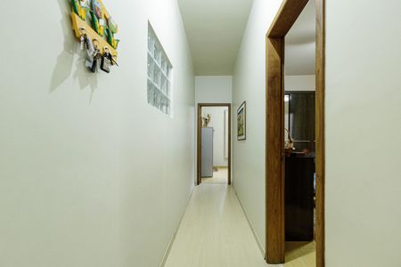 Casa para alugar com 200m², 4 quartos e 2 vagasCorredor