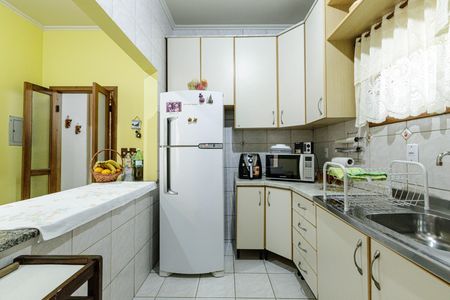 Casa para alugar com 200m², 4 quartos e 2 vagasCozinha