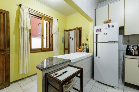 Casa para alugar com 200m², 4 quartos e 2 vagasCozinha