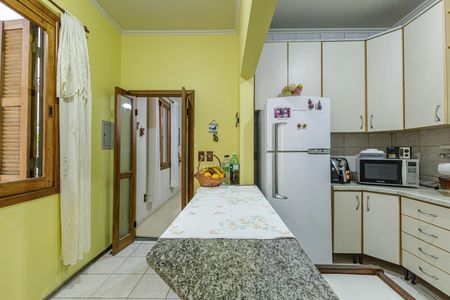 Casa para alugar com 200m², 4 quartos e 2 vagasCozinha