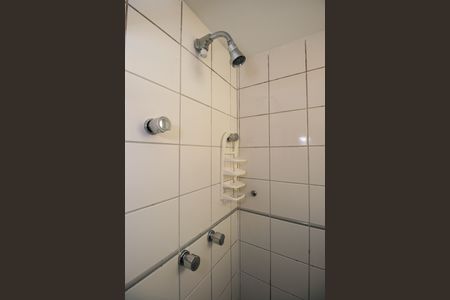 Apartamento para alugar com 74m², 2 quartos e 1 vaga Apartamento para alugar com 74m², 2 quartos e 1 vagaBanheiro da Suíte 1