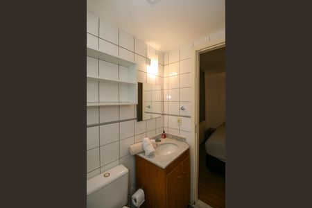 Apartamento para alugar com 74m², 2 quartos e 1 vaga Apartamento para alugar com 74m², 2 quartos e 1 vagaBanheiro da Suíte 1