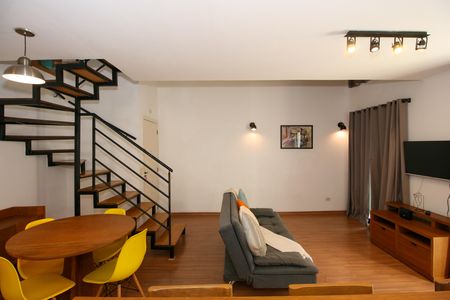 Apartamento para alugar com 74m², 2 quartos e 1 vaga Apartamento para alugar com 74m², 2 quartos e 1 vagaSala de Estar e Jantar