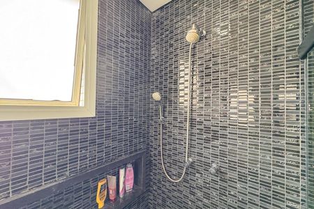 Apartamento para alugar com 360m², 3 quartos e 4 vagas Apartamento para alugar com 360m², 3 quartos e 4 vagasSuíte 03 Banheiro