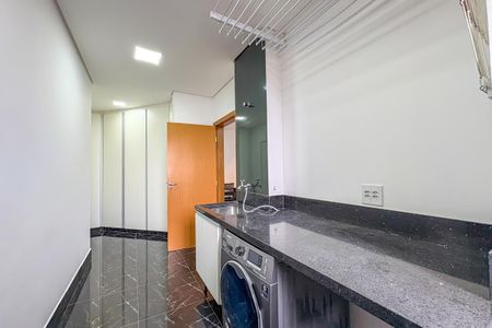 Apartamento para alugar com 360m², 3 quartos e 4 vagas Apartamento para alugar com 360m², 3 quartos e 4 vagasÁrea de Serviço