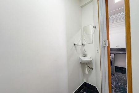 Apartamento para alugar com 360m², 3 quartos e 4 vagas Apartamento para alugar com 360m², 3 quartos e 4 vagasBanheiro de Serviço