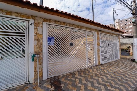 Casa à venda com 120m², 3 quartos e 2 vagasFachada
