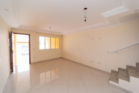 Casa à venda com 120m², 3 quartos e 2 vagasSala