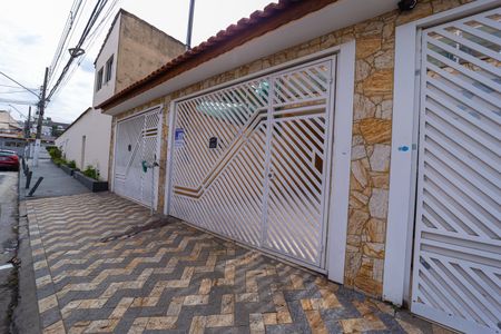 Casa à venda com 120m², 3 quartos e 2 vagasFachada