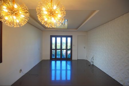 Casa à venda com 200m², 4 quartos e 4 vagasSala