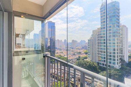 Studio para alugar com 24m², 1 quarto e sem vaga Studio para alugar com 24m², 1 quarto e sem vagaVaranda