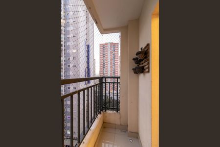 Sacada de apartamento à venda com 2 quartos, 58m² em Jardim Flor da Montanha, Guarulhos