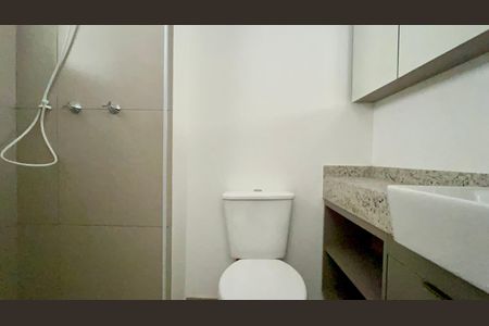 Studio à venda com 25m², 1 quarto e sem vaga Studio à venda com 25m², 1 quarto e sem vagaBanheiro