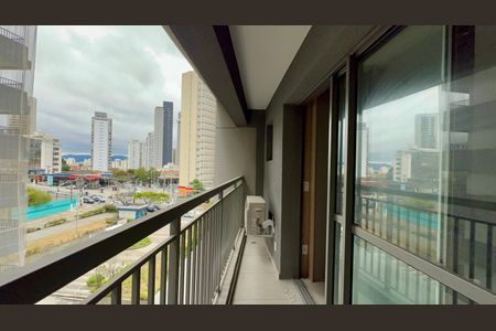 Studio à venda com 25m², 1 quarto e sem vaga Studio à venda com 25m², 1 quarto e sem vagaVaranda