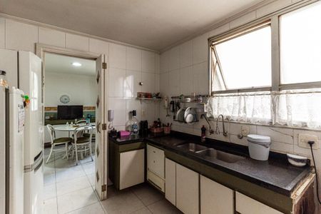 Apartamento à venda com 240m², 4 quartos e 2 vagasCozinha