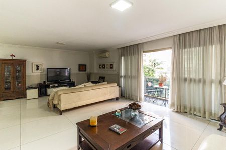 Apartamento à venda com 240m², 4 quartos e 2 vagasSala