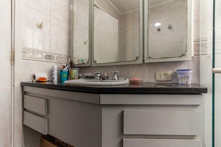 Apartamento à venda com 240m², 4 quartos e 2 vagasBanheiro da Suíte 3