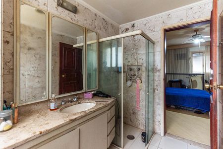 Apartamento à venda com 240m², 4 quartos e 2 vagasBanheiro da Suíte 1