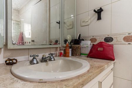 Apartamento à venda com 240m², 4 quartos e 2 vagasBanheiro da Suíte 2