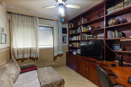 Apartamento à venda com 240m², 4 quartos e 2 vagasQuarto 4