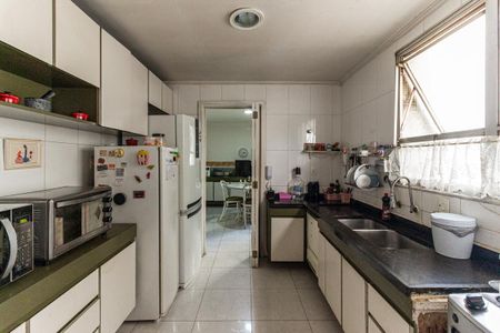 Apartamento à venda com 240m², 4 quartos e 2 vagasCozinha