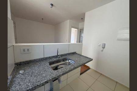 Apartamento à venda com 48m², 2 quartos e 1 vagaCozinha e Área de Serviço
